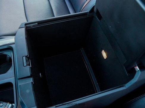 Used 2023 Ford F450 Lariat w/ FX4 Off-Road Package image 49