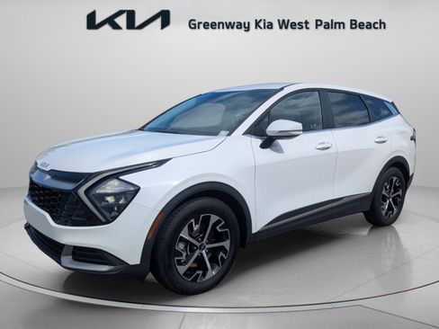 Used 2023 Kia Sportage EX FWD image 3