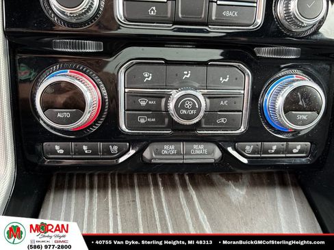 Used 2023 GMC Yukon Denali AWD/4WD image 14