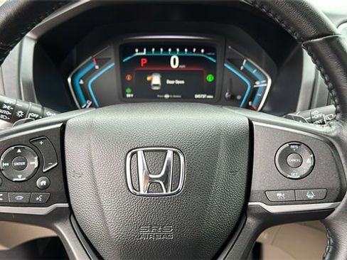 Used 2023 Honda Odyssey EX-L image 11