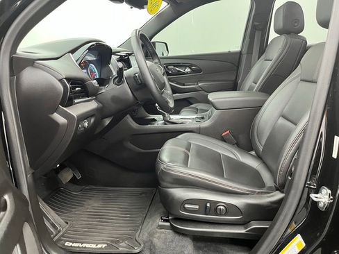 Used 2023 Chevrolet Traverse RS AWD/4WD image 19