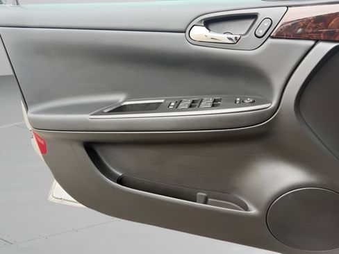 Used 2012 Chevrolet Impala LT FWD image 19