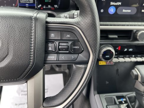 Certified 2025 Toyota 4Runner Platinum AWD/4WD image 24