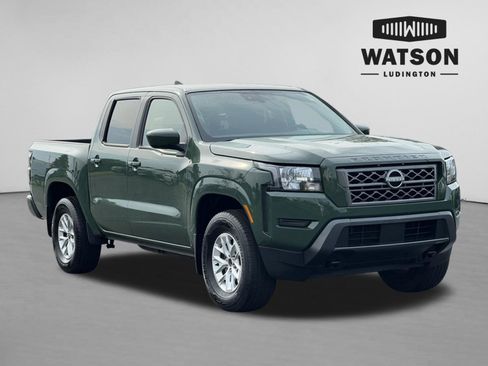 Used 2024 Nissan Frontier SV w/ Technology Package AWD/4WD image 1