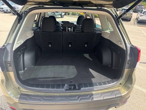 Used 2023 Subaru Forester Premium AWD/4WD image 21
