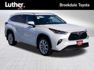 Certified 2025 Toyota Highlander Limited video 1