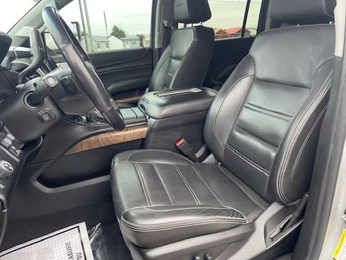 Used 2019 GMC Yukon XL Denali w/ Denali Ultimate Package image 12