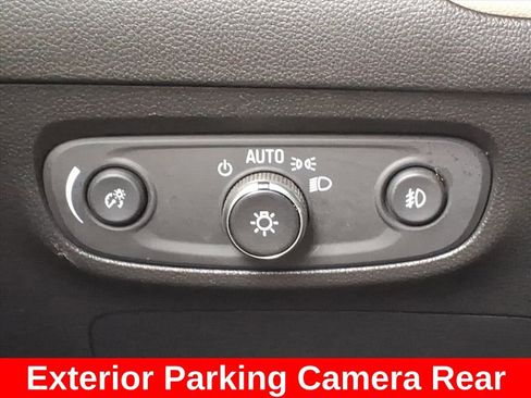 Used 2020 Buick Encore GX Preferred w/ Cold Weather Comfort Package image 29