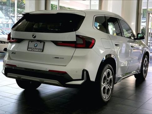 Used 2023 BMW X1 xDrive28i w/ Convenience Package AWD/4WD image 6