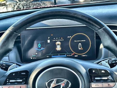 Used 2022 Hyundai Tucson Limited w/ Cargo Package image 18