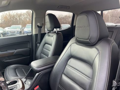 Used 2018 GMC Canyon Denali image 10