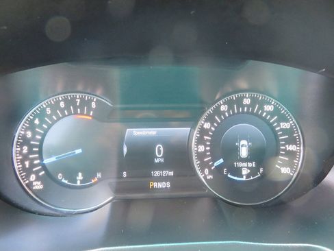 Used 2017 Ford Explorer Platinum AWD/4WD image 15