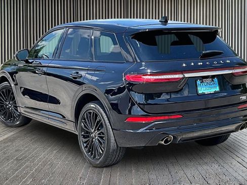 Used 2023 Lincoln Corsair AWD w/ Equipment Group 101A image 3