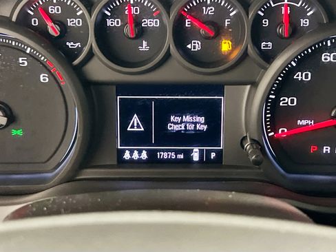 Used 2024 Chevrolet Silverado 1500 Custom image 14