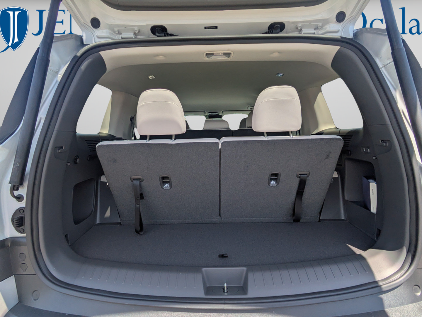 New 2027 Hyundai Santa Fe SE FWD image 13