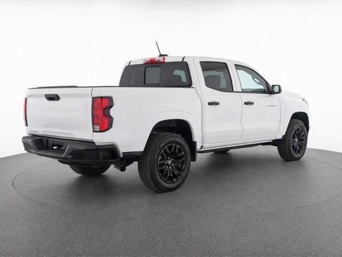 Used 2026 Chevrolet Colorado W/T w/ WT Custom Package RWD image 8