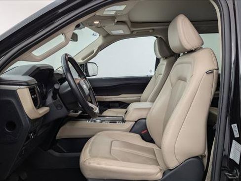 Used 2024 Ford Expedition Max Limited image 9