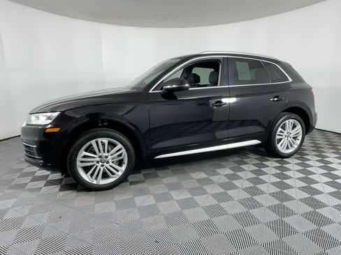 Used 2018 Audi Q5 2.0T Premium Plus w/ Premium Plus Package image 19