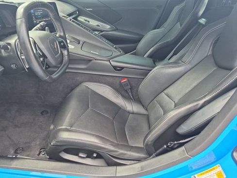 Used 2023 Chevrolet Corvette Stingray Coupe w/ 1LT RWD image 11