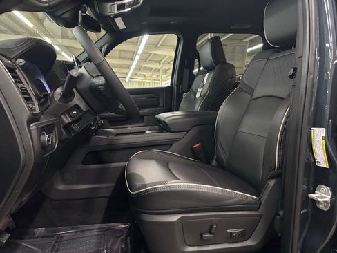 New 2026 RAM 2500 Limited AWD/4WD image 12