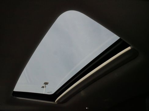 Used 2024 Honda HR-V EX-L image 32