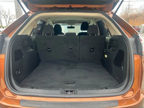 Used 2017 Ford Edge SEL image 10