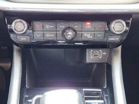 Certified 2024 Jeep Compass Limited AWD/4WD image 20