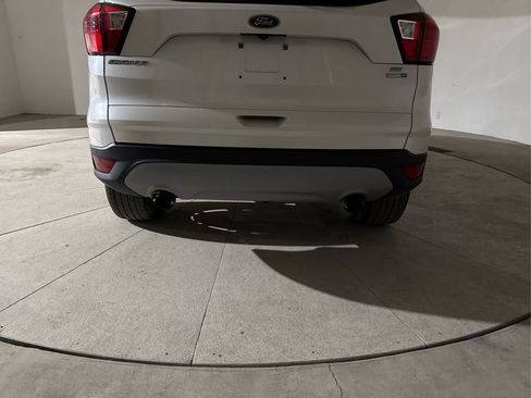 Used 2019 Ford Escape SE image 27