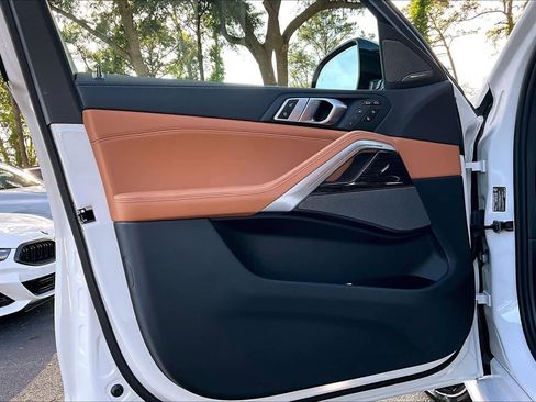 New 2027 BMW X6 xDrive40i AWD/4WD image 10