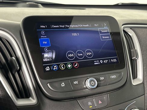 Used 2023 Chevrolet Malibu LT image 31