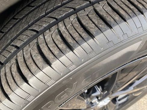 Used 2024 Buick Encore GX Sport Touring w/ Comfort Package image 22