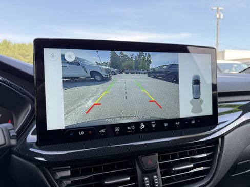 Used 2025 Ford Escape ST-Line w/ Tech Pack #1 FWD image 17