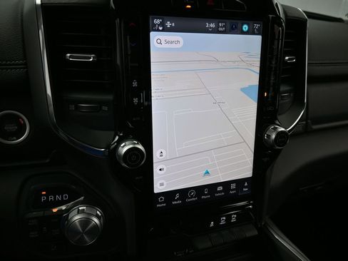 Used 2025 RAM 1500 Laramie image 17