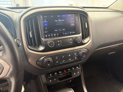Used 2020 Chevrolet Colorado Z71 w/ Z71 Midnight Edition AWD/4WD image 27