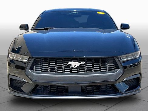 Used 2024 Ford Mustang Coupe RWD image 4