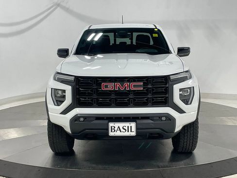 Used 2024 GMC Canyon Elevation w/ Convenience Package AWD/4WD image 9