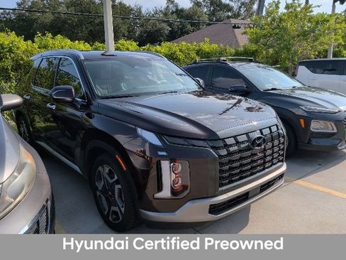Used 2023 Hyundai Palisade Limited FWD image 2