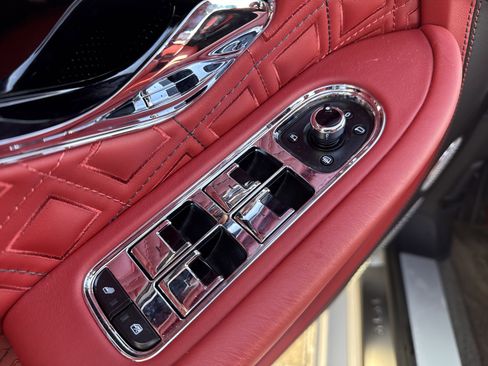 Used 2020 Bentley Continental GT image 12