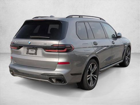 Used 2026 BMW X7 xDrive40i image 5