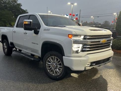 Used 2023 Chevrolet Silverado 2500 High Country w/ Z71 Off-Road Package image 5
