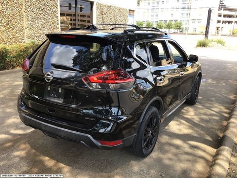 Used 2018 Nissan Rogue SV AWD/4WD image 5