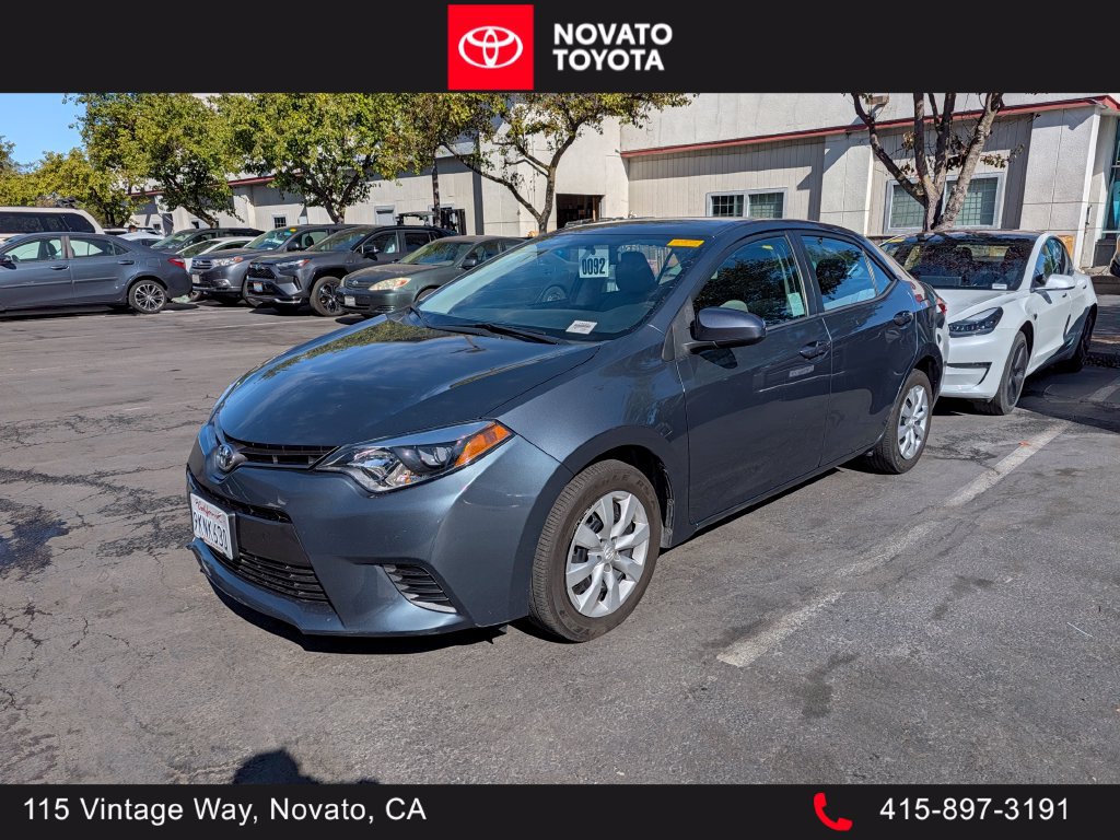 Used 2015 Toyota Corolla LE FWD image 1