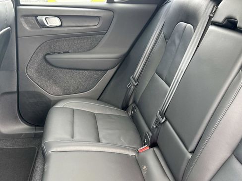 Certified 2025 Volvo XC40 B5 Plus image 11