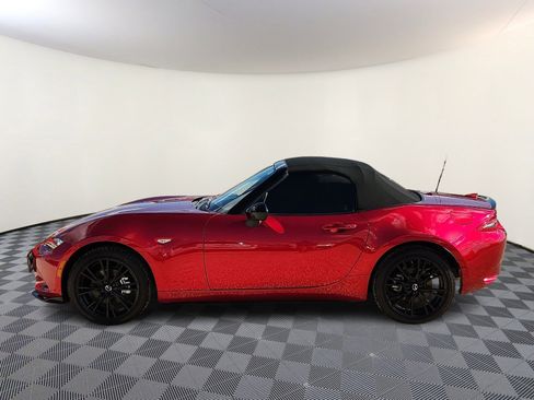 Used 2024 MAZDA MX-5 Miata Club image 2