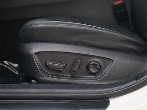 Used 2022 Toyota Camry SE FWD image 20