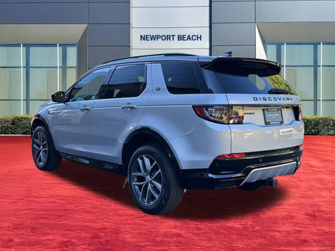 New 2026 Land Rover Discovery Sport Landmark AWD/4WD image 3