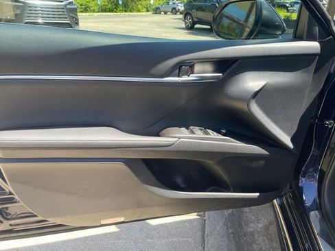 Used 2022 Toyota Camry XSE w/ Navigation Upgrade Package FWD image 10