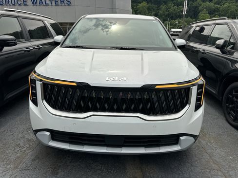 New 2026 Kia Carnival LX FWD image 6