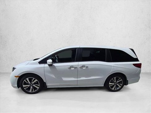 Used 2024 Honda Odyssey Touring image 4
