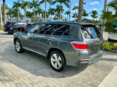 Used 2013 Toyota Highlander Limited image 4